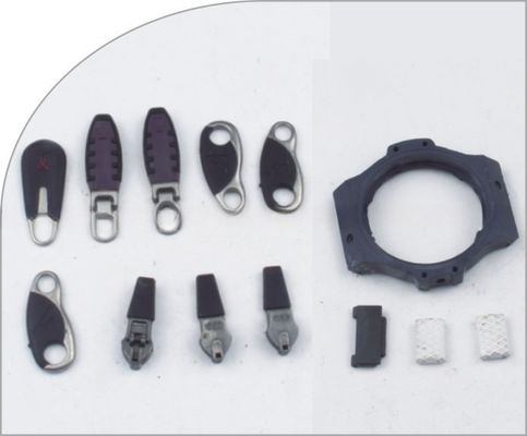 40T Hydraulische Plastic Injection Gietmachine Verticaal Met 340mm Afstand Tussen Tie Bars