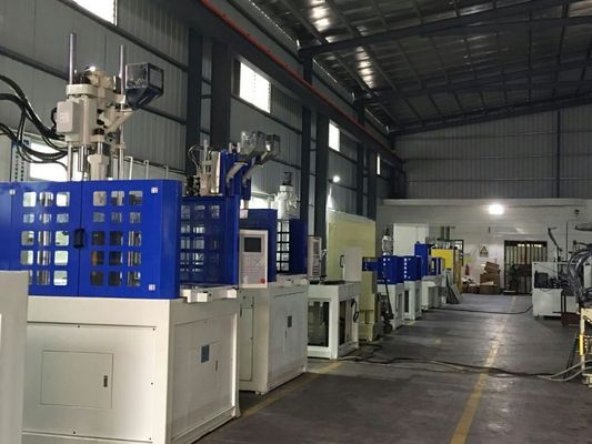 45T roterende verticale spuitgietmachine 9kW met 45mm ejector slag