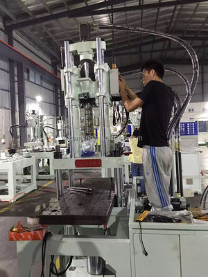 JTT-550DM Verticale injectievormmachine voor ABS/PP-verwerking