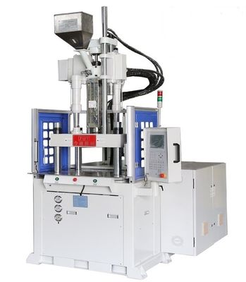 12KW keukenartikelen Shuttle Plastic Injection Molding Machine Verticaal 55T