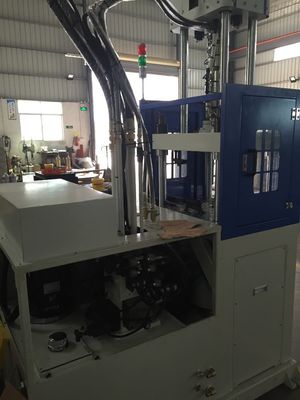 55T High Speed Vertical Injection Molding Machine 12kW 1 jaar garantie