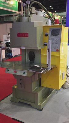 Verticale injectievormmachine voor kunststof van 13 kW 55T voor productie-installaties