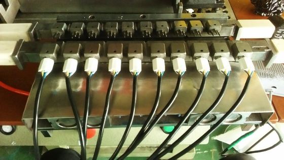 Verticale injectievormmachine voor kunststof van 13 kW 55T voor productie-installaties