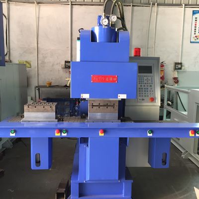 Hydraulische dubbele schuif-inspuitmachine 85T 267 Cm3 theoretisch schotvolume