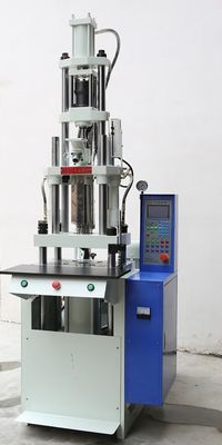 30T Verticale injectievormmachine voor kleine en middelgrote productie