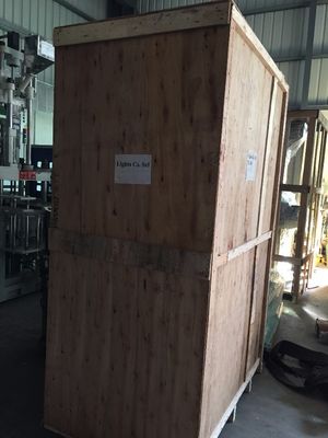 Hoogprecisie 15 ton spuitgietmachine Verticaal voor USB/MICRO-connector