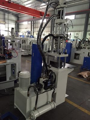20 ton ABS Hydraulische Verticale Injectie Gietmachine 260mm Afstand tussen de banden