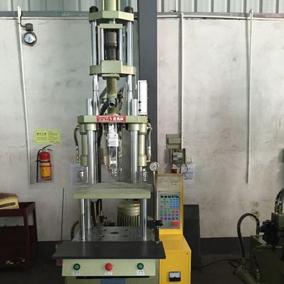 PP micro plastic verticale spuitgietmachine 30T met 20 mm schroefdiameter