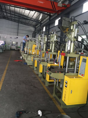 Hydraulische injectievormmachine voor plastics met een afstand van 260 mm tussen de strikjes