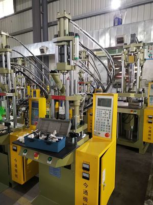 Kleine PE PVC verticale spuitgietmachine 30T